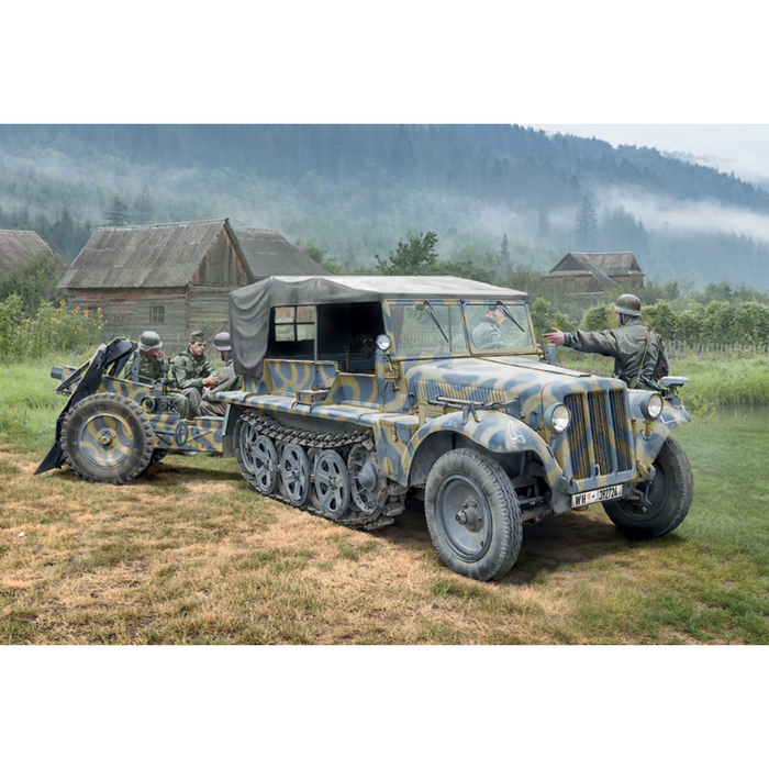 SD.KFZ.10 DEMAG D7 WITH 7,5 cm LE.IG 18 AND CREW KIT 1:35 Italeri SD.KFZ.10 DEMAG D7 WITH 7,5 cm LE.IG 18 AND CREW KIT 1:35 Italeri