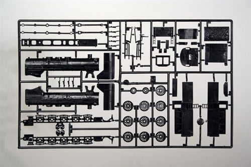 Italeri 8702 1:87 (HO) German BR50 Steam Locomotive Kitset