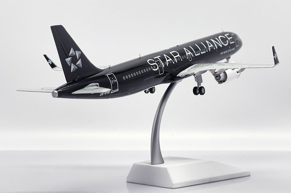 JC Wings XX20349 1:200 Air New Zealand Airbus A321neo ZK-OYB 'Star Alliance - All Blacks'