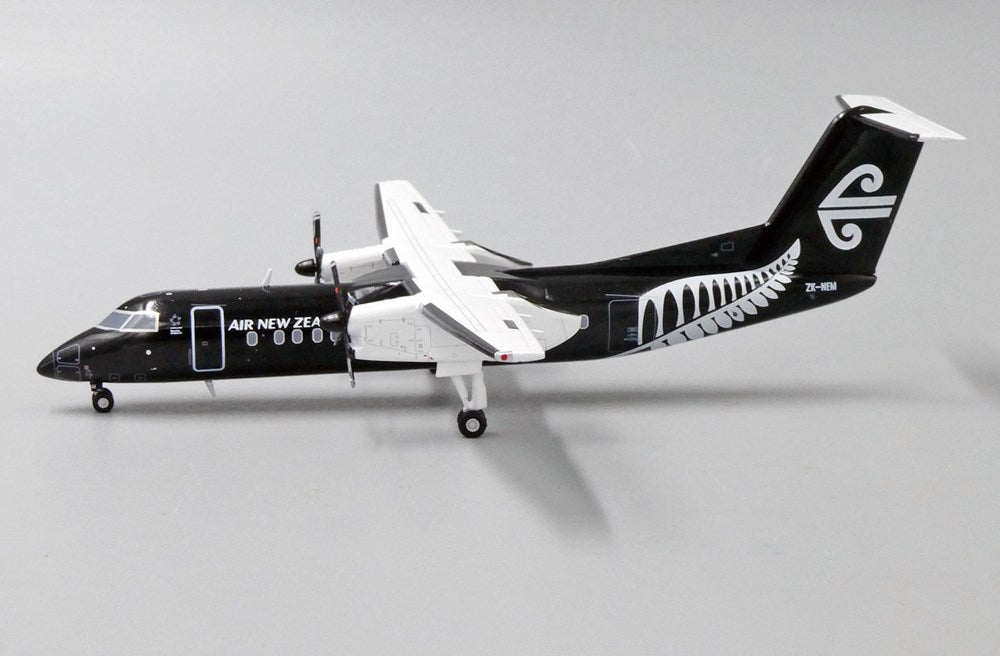 JC Wings XX2272 1:200 Air New Zealand (Air Nelson) de Havilland DHC-8-300 “All Blacks” ZK-NEM