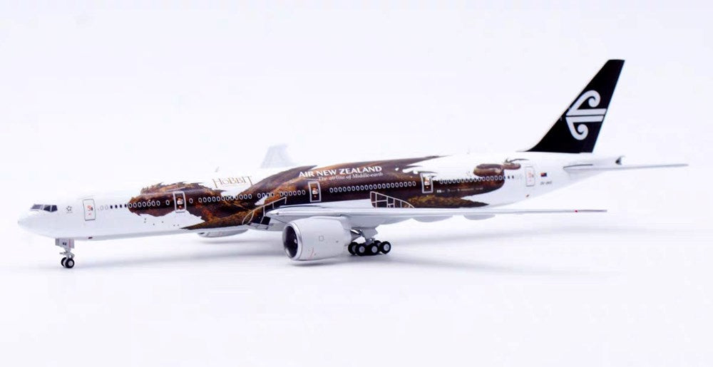 JC Wings XX40621 1:400 Air New Zealand Boeing 777-300ER " Desolation of Smaug" ZK-OKO