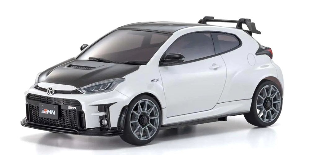Kyosho 32640PW MINI-Z AWD MA-020S Toyota GRMN YARIS CIRCUIT PACKAGE White Pearl