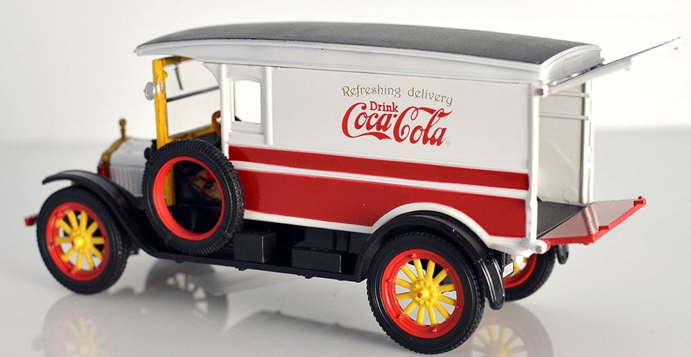 Motor City Classics MC-441761 1:32 White Van (Coca Cola)