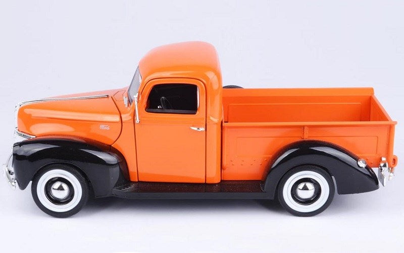 MotorMax 73170 1:18 1940 Ford Pick Up