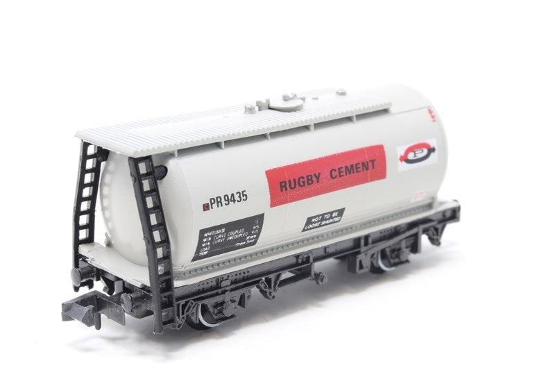 Peco NR-P74 N Rugby Cement Tank Wagon