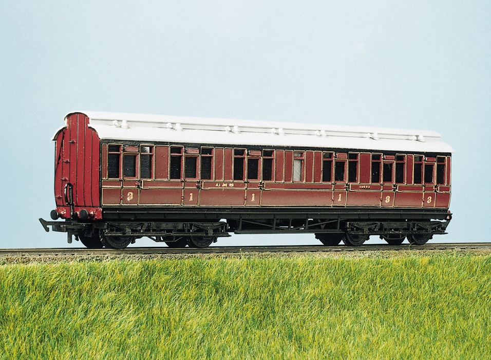 Parkside 722 OO LMS ex Midland Clerestory Composite Coach kit