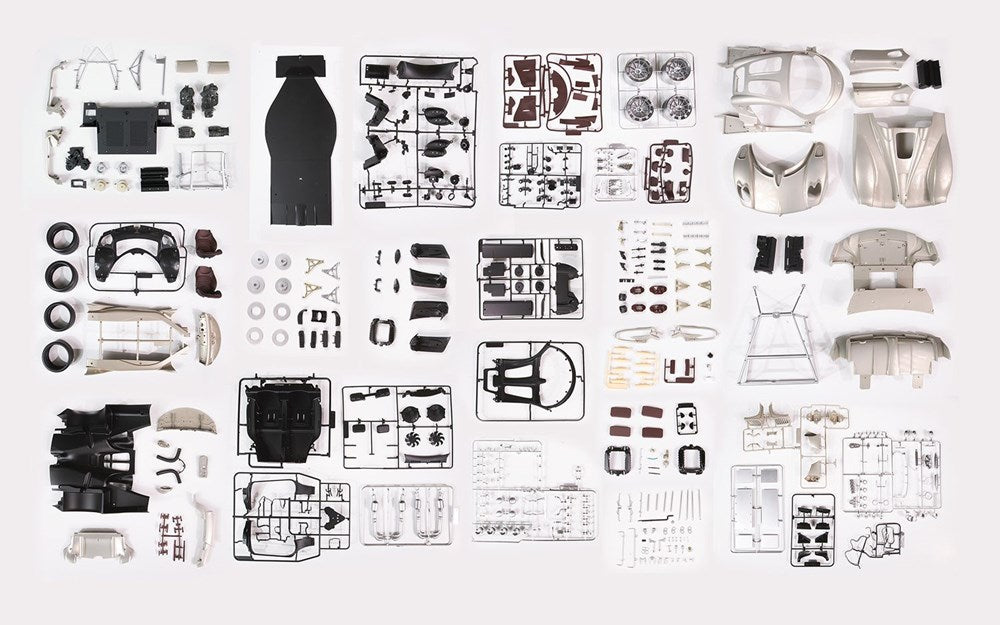 Pocher HK120 1:8 Pagani Utopia Coupé - Rinascimento Lucido - Museum Quality Kitset