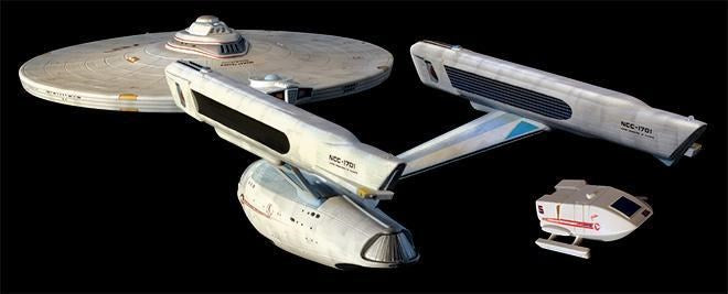 AMT 1080 1:537 Star Trek: The Motion Picture - U.S.S. Enterprise NCC-1701 Refit