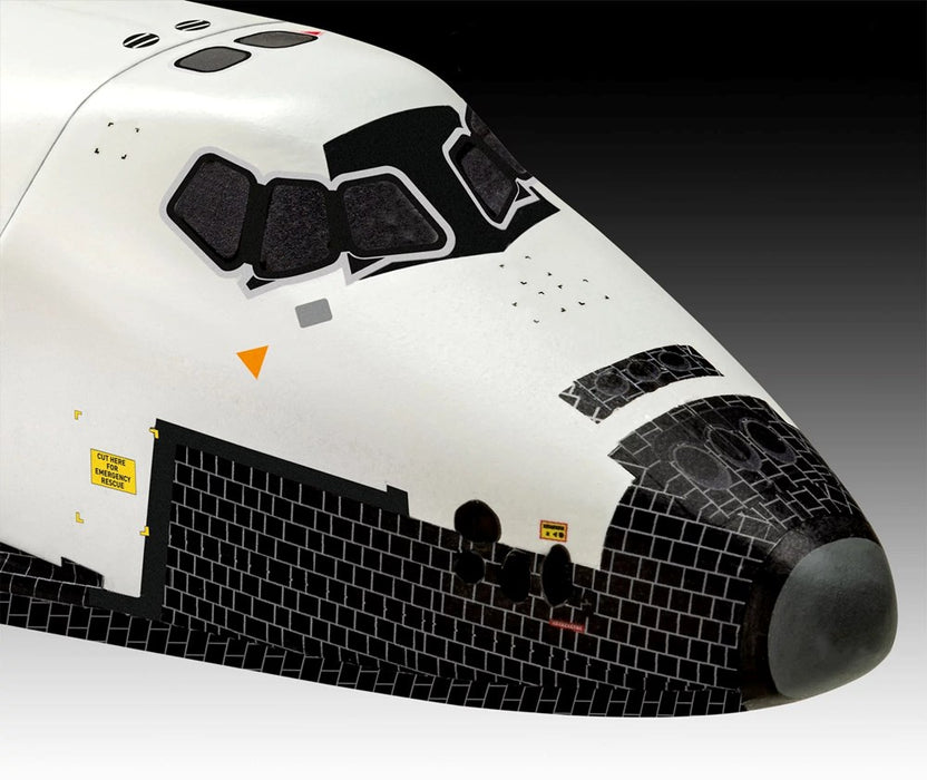 Revell 05665 1:144 James Bond Moonraker Space Shuttle Gift Set