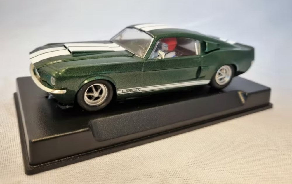 Thunderslot CA00501S/W 1967 Shelby GT350 - Dark Moss Green