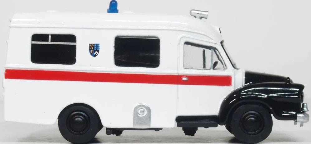 Oxford 76BED008 1:76 Bedford J1 Ambulance