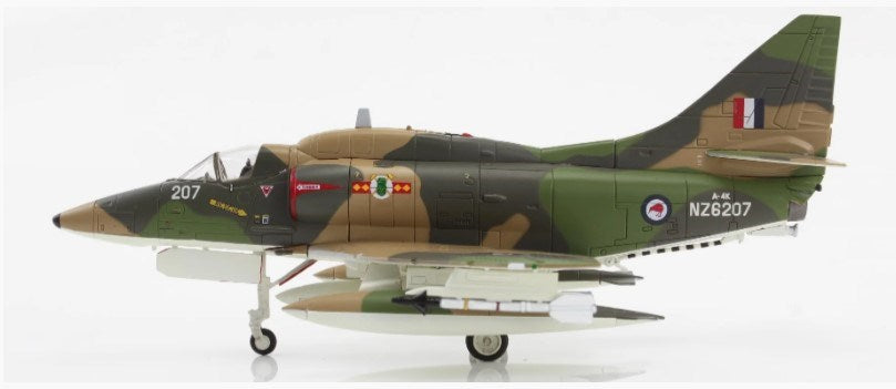 Hobby Master HA1439 1:72 A-4K Skyhawk No.75 Squadron, RNZAF, New Zealand