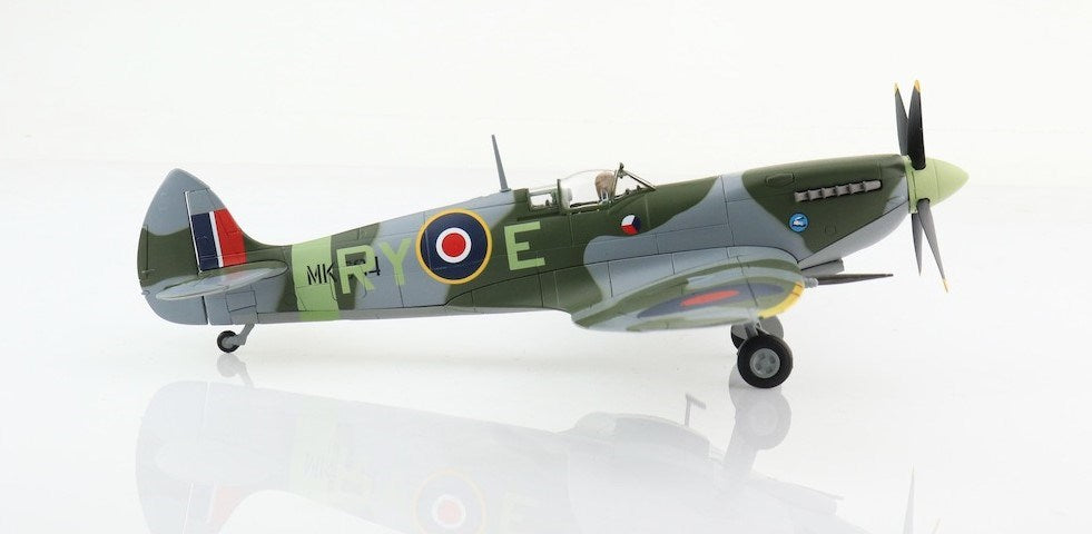 Hobby Master HA8325 1:48 Spitfire Mk.IXc MK694, flown by F/Lt. Jaroslav Dobrovolny, 313 Sqn., Oct 1944