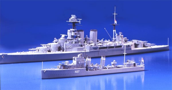 Tamiya 31806 1:700 Battlecruiser Hood and E Class Destroyer "Battle Of Denmark Strait"