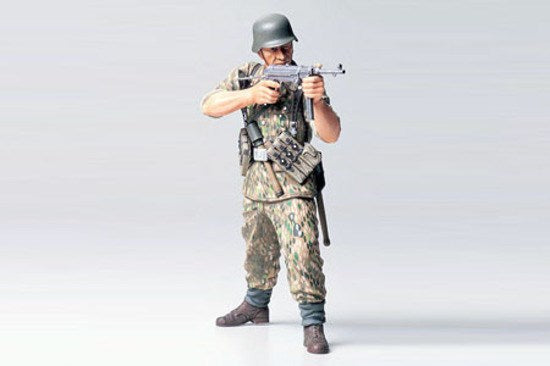 Tamiya 36303 1:16 WWII German Elite Infantryman