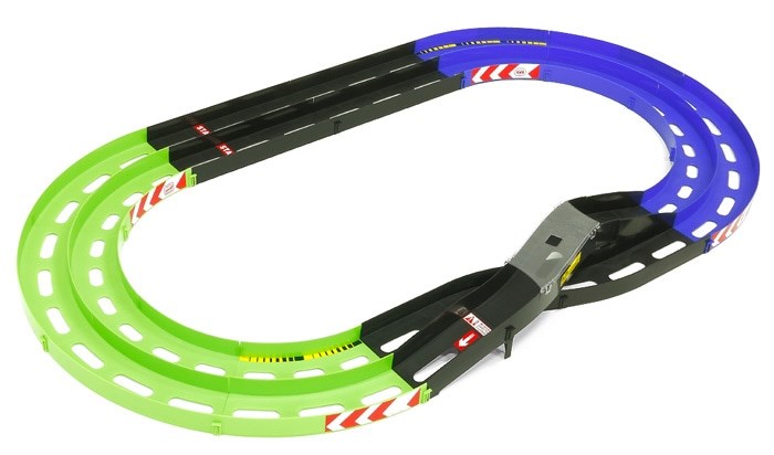 Tamiya 69569 Mini 4WD Oval Home Circuit With Lane Change (Green/Blue)