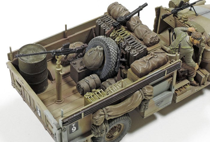 Tamiya 32407 1:35 British LRDG Command Car North Africa - with 7 Figures