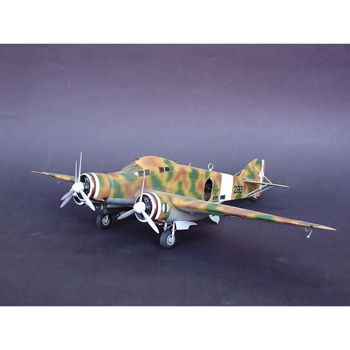 Trumpeter 02817 1:48 Savoia Marchetti SM79-11 Sparviero