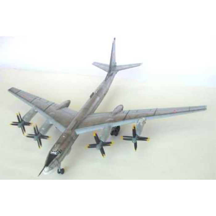 Trumpeter 01601 1:72 Aircraft-Tupolev Tu-95MS Bear-H