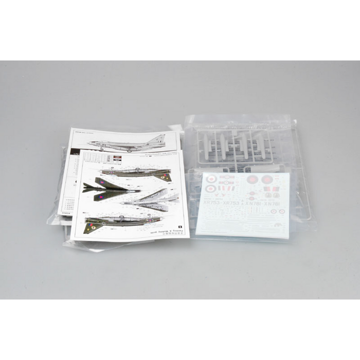Trumpeter 01654 1:72 English Electric (BAC) Lightning F.2A/F.6