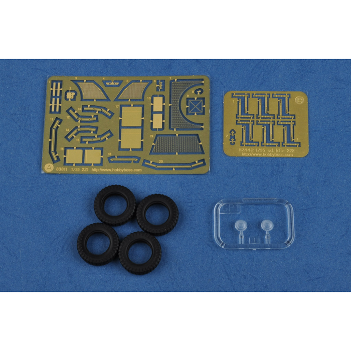 Hobby Boss 83812 1:35 German Sd.Kfz.221 Leichter Panzerspahwagen (3rd Series)