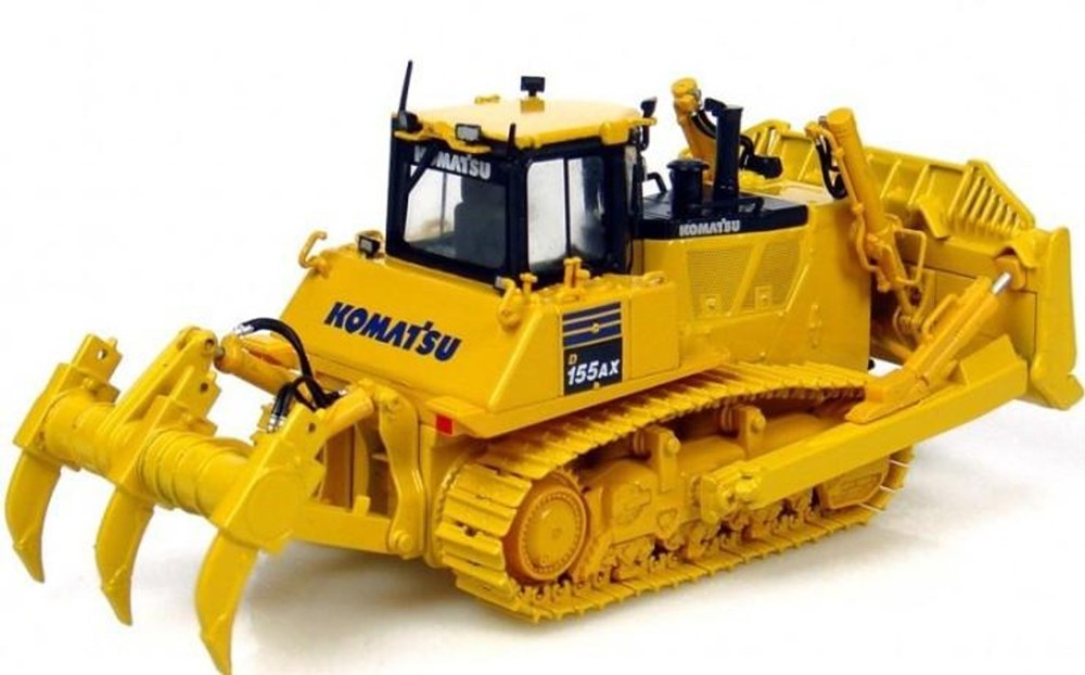 Universal Hobbies 8010 1:50 Komatsu D155 AX Bulldozer