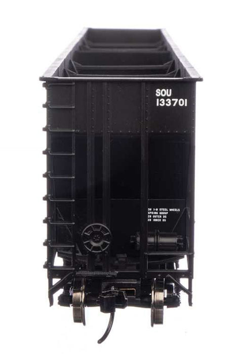 Walthers Mainline 910-56331 HO Greenville 7,000 Cubic Foot Wood Chip Hopper - Ready to Run - Southern #133701 (black)