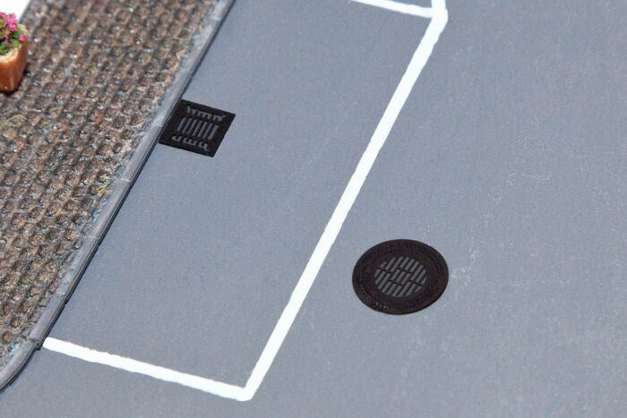 Walthers SceneMaster 949-4123 HO Manhole Covers & Sewer Grates - Etched-Metal