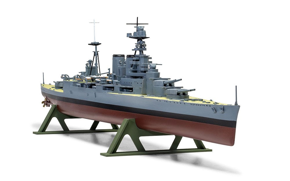 Airfix A04202v 1:600 HMS Hood