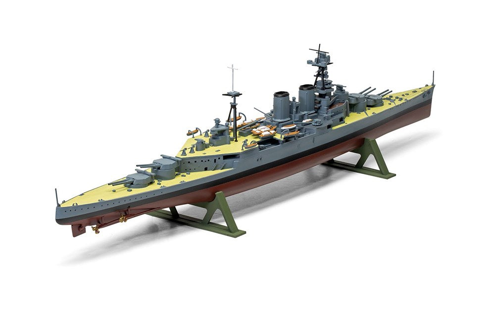 Airfix A04202v 1:600 HMS Hood