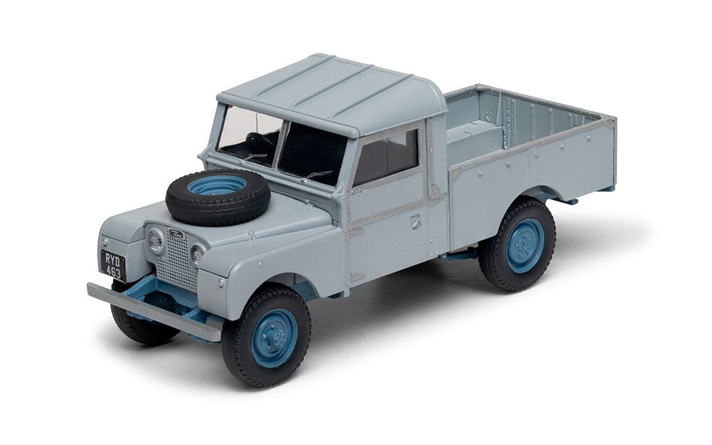 Airfix A55012 1:43 Land Rover Series 1 - Potentially Faulty Paints/Glue (No guarantee on paint - Sold AS-IS)