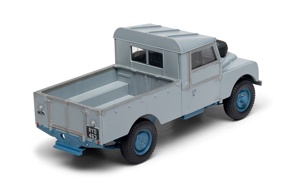 Airfix A55012 1:43 Land Rover Series 1 - Potentially Faulty Paints/Glue (No guarantee on paint - Sold AS-IS)