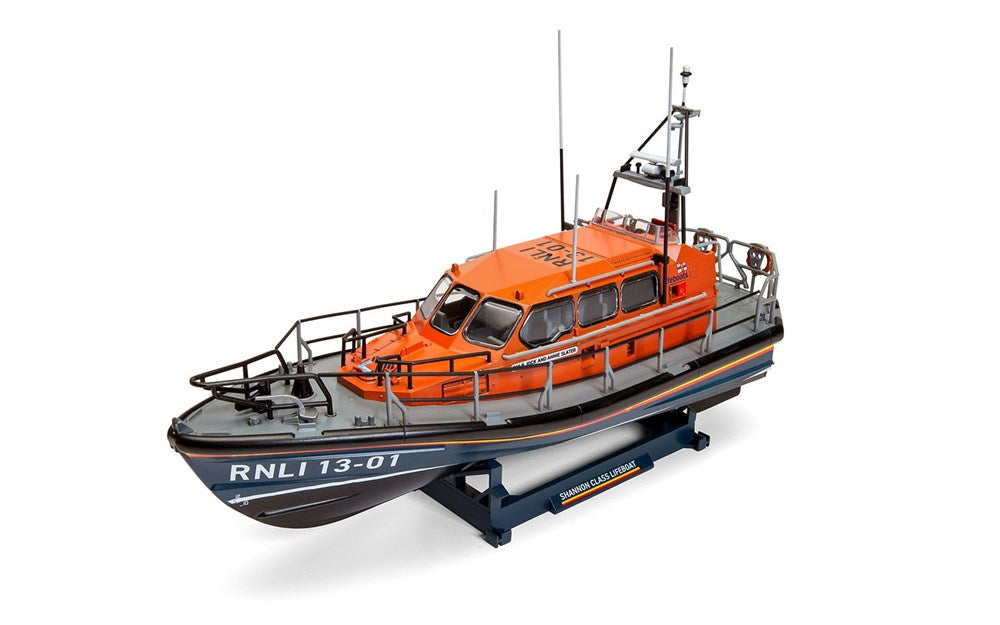 Airfix A55015 Starter Set - 1:72 RNLI Shannon