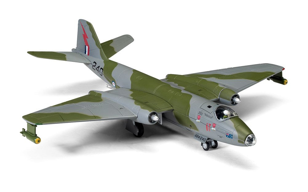 Corgi AA34710 1:72 GAF Canberra Mk.20, South Vietnam, 1969