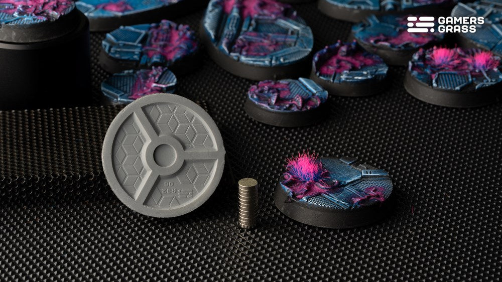 Gamers Grass Alien Infestation Bases - Round 32mm (x8)