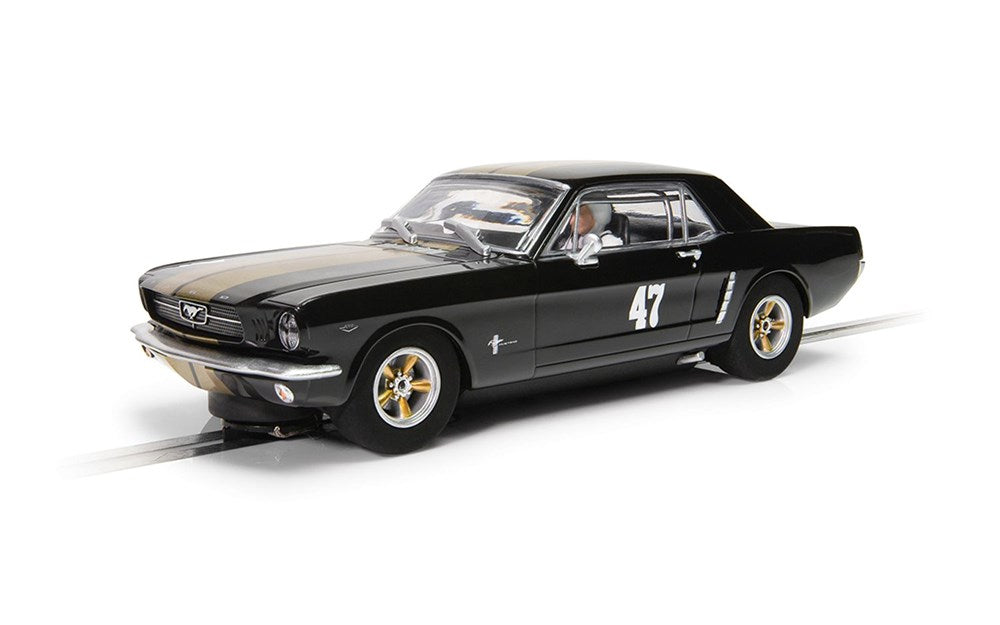 Scalextric C4405 Ford Mustang - Black and Gold