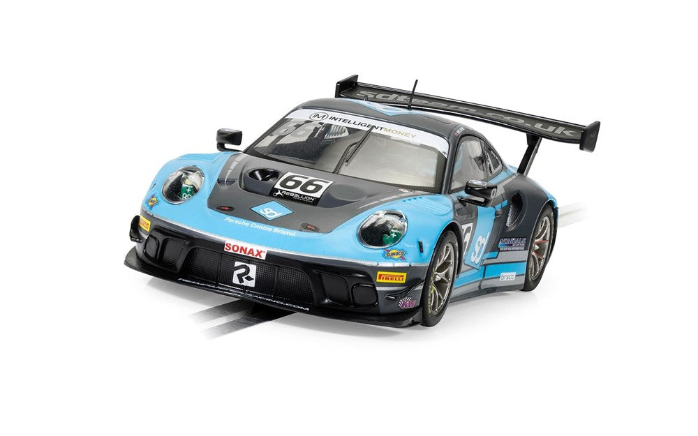 Scalextric C4415 Porsche 911 GT3 R - Team Parker Racing - British GT 2022