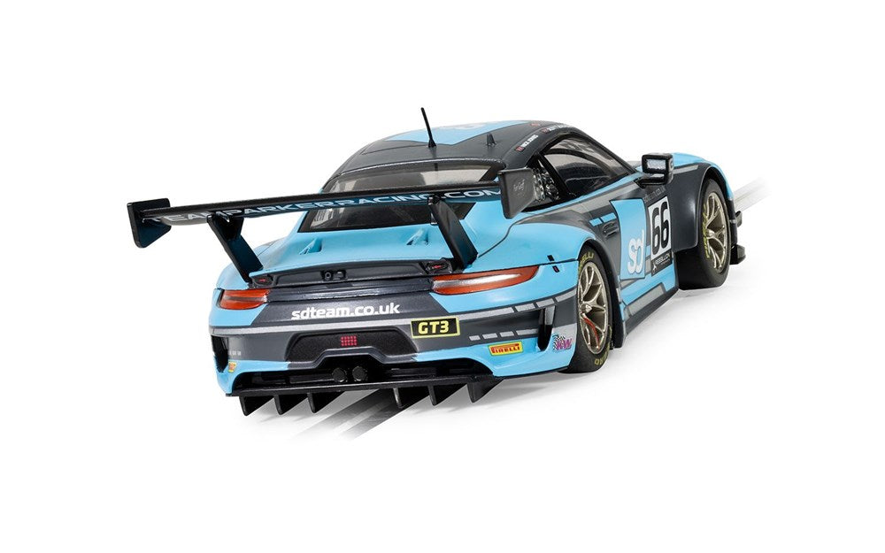 Scalextric C4415 Porsche 911 GT3 R - Team Parker Racing - British GT 2022