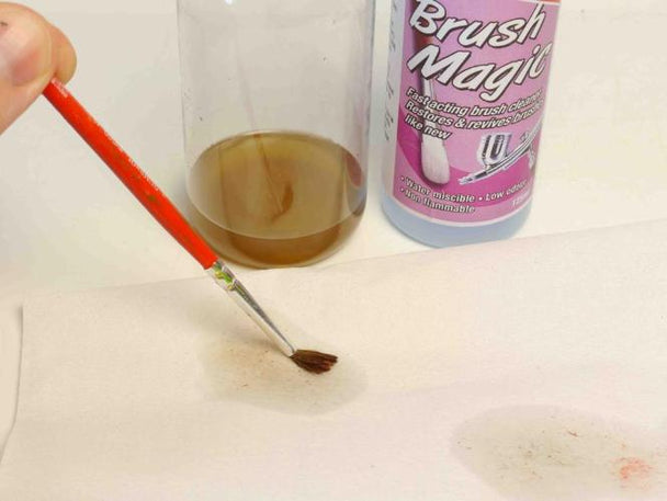 Deluxe Materials AC19 Brush Magic 125ml