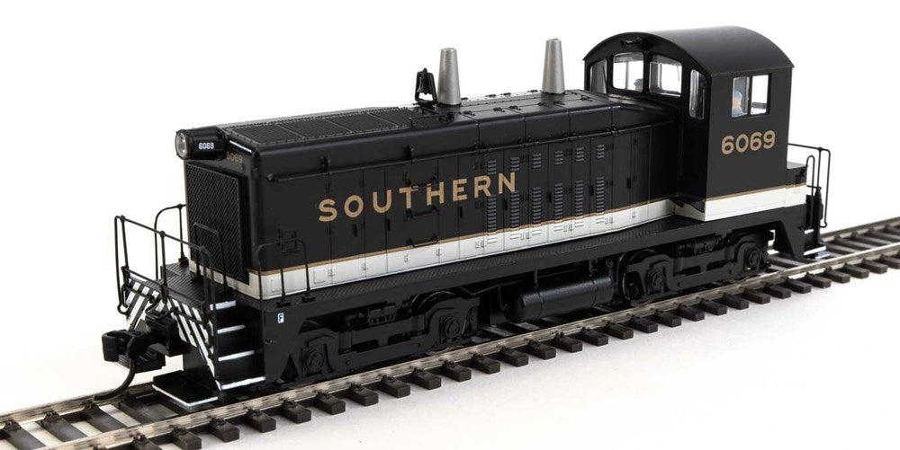 Walthers Mainline 910-10677 HO EMD SW7 - Standard DC - Southern Railway #6069 (Phase I; Tuxedo: black, white, dulux)