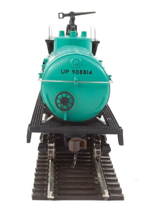 Walthers Trainline 931-1793 HO Firefighting Car - Union Pacific(R) #908814 (MOW Scheme; green, black)Tank UP