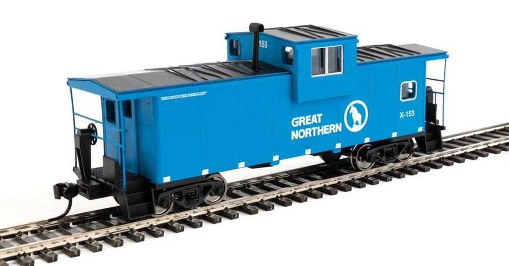 Walthers Mainline 910-8716 HO International Extended Wide-Vision Caboose - Great Northern X-153