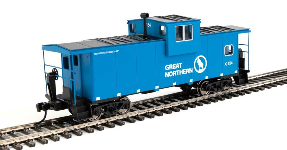 Walthers Mainline 910-8717 HO International Extended Wide-Vision Caboose - Great Northern X-154