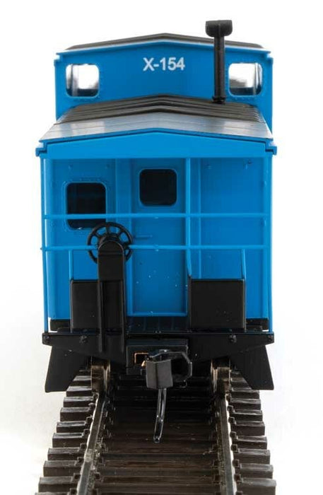 Walthers Mainline 910-8717 HO International Extended Wide-Vision Caboose - Great Northern X-154