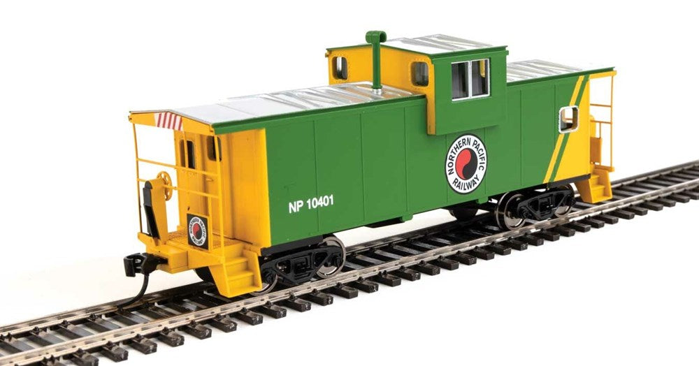 Walthers Mainline 910-8718 HO International Extended Wide-Vision Caboose - Northern Pacific #10401