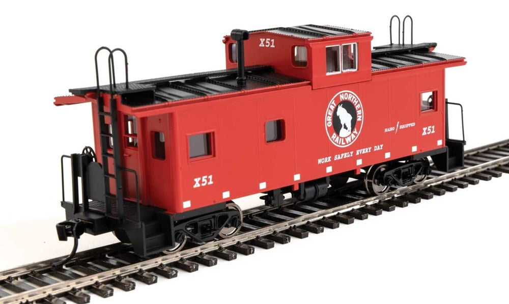 Walthers Mainline 910-8767 HO International Wide-Vision Caboose - Great Northern #X51
