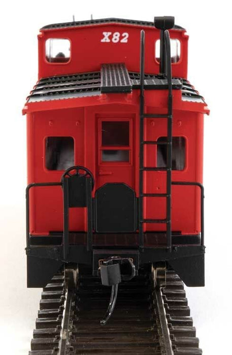 Walthers Mainline 910-8768 HO International Wide-Vision Caboose - Great Northern #X82