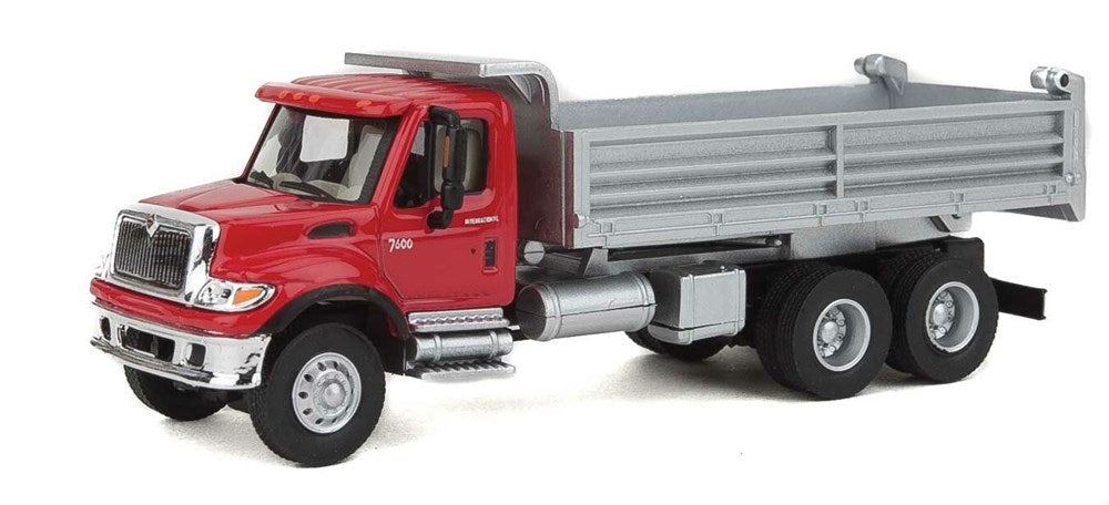 Walthers SceneMaster 949-11662 HO International(R) 7600 3-Axle Heavy-Duty Dump Truck - Assembled - Red Cab, Silver Dump Body