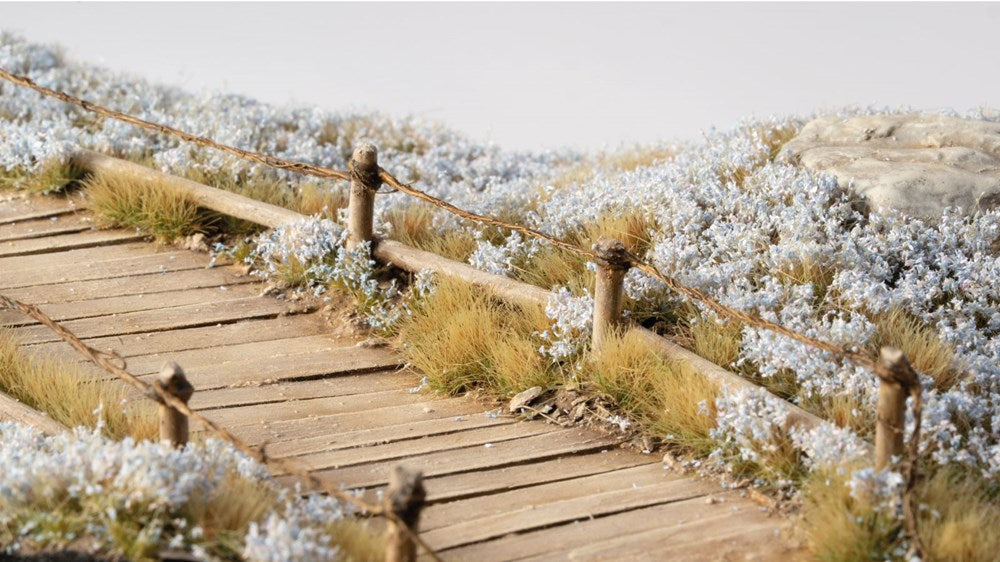 Gamers Grass Light Blue Lilac Flowers