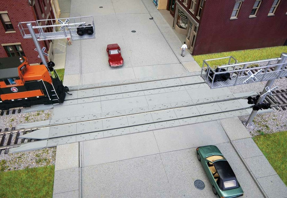Walthers Track 948-83115 HO Modern Concrete Grade Crossing with Rerailer Ends Kit